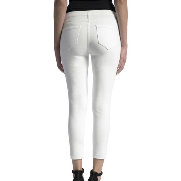 Liverpool Avery Crop in Atrium White with destruction - Picture 2 of 16